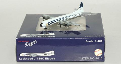    Lockheed L-188C Electra   1:400
