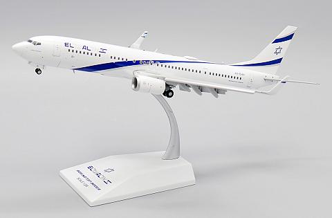 Модель самолета Boeing 737-900ER (выпущенная механизация) Модель самолета Boeing 737-900ER (выпущенная механизация)