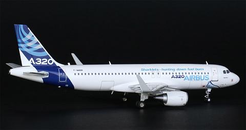   Airbus A320     1:200