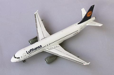    Airbus A320  Herpa