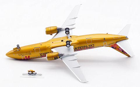 ������ ��������  Boeing 737-300 "SAM'S TOWN"