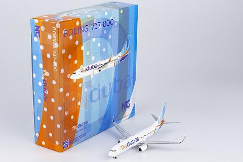 Модель самолета Boeing 737-800 Модель самолета Boeing 737-800