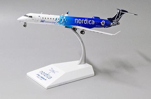 Модель самолета Bombardier CRJ900 Модель самолета Bombardier CRJ900