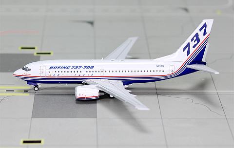    Boeing 737-700