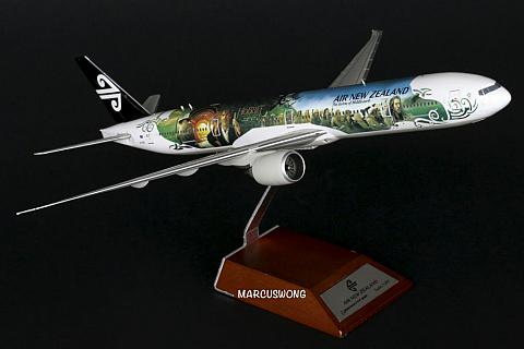    Boeing 777-300ER Hobbit   1:200