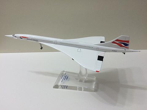 Металлическая модель самолета Concorde Британских авиалиний в масштабе 1:200