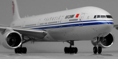    -777-300  Air China   1:200
