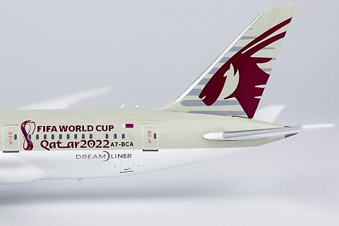 Модель самолета Boeing 787-8 "FIFA World Cup 2022" Модель самолета Boeing 787-8 "FIFA World Cup 2022"