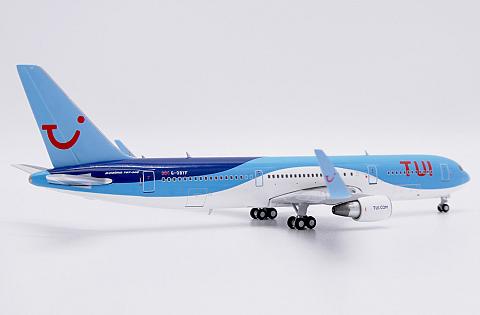 Модель самолета Boeing 767-300ER Модель самолета Boeing 767-300ER