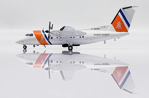 Модель самолета  Bombardier Dash 8-Q100