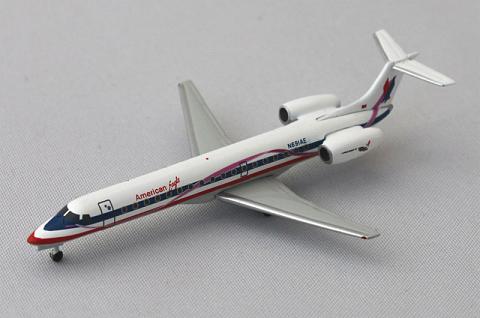 ������� ������ �������� Embraer ERJ-145 ����� Herpa