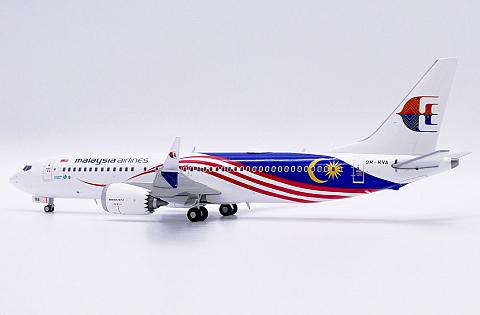    Boeing 737 MAX 8