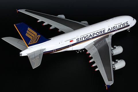    Airbus A380 Singapore Airlines