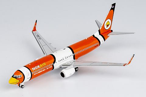 Модель самолета Boeing 737-800 "Nok Ra Rueng" Модель самолета Boeing 737-800 "Nok Ra Rueng"