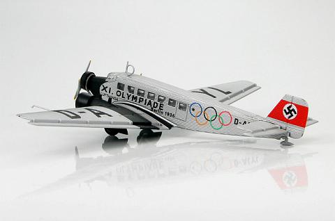    Junkers Ju-52  Hobby Master