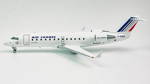 Модель самолета Bombardier CRJ-100ER Модель самолета Bombardier CRJ-100ER
