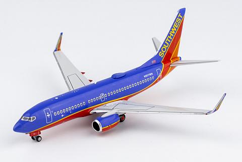 Модель самолета Boeing 737-700 Модель самолета Boeing 737-700
