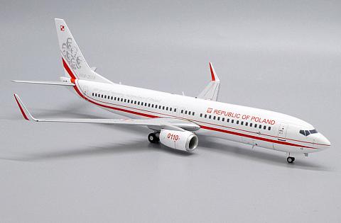 Boeing 737-800 " 1 "