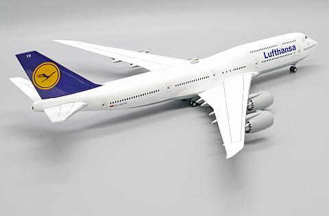 Модель самолета Boeing 747-8I Модель самолета Boeing 747-8I
