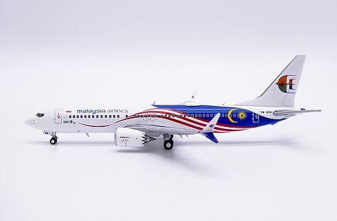    Boeing 737 MAX 8