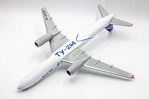 Модель самолета Туполев Ту-214 Модель самолета Туполев Ту-214