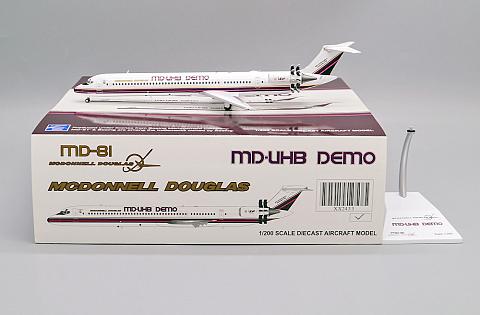 Модель самолета  McDonnell Douglas MD-81