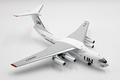 Модель самолета Ильюшин Ил-76Т "ООН" Модель самолета Ильюшин Ил-76Т "ООН"