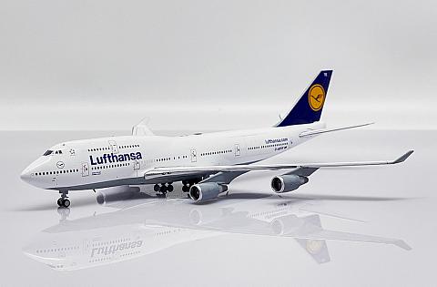    Boeing 747-400 ( )