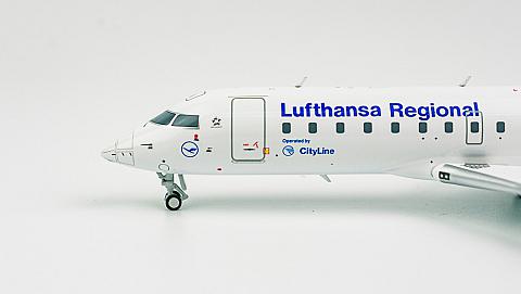Модель самолета Bombardier CRJ-100LR Модель самолета Bombardier CRJ-100LR