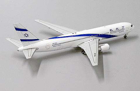 Модель самолета  Boeing 767-300ER