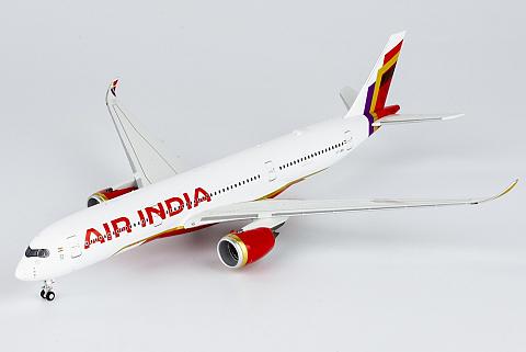 Модель самолета Airbus A350-900 Модель самолета Airbus A350-900