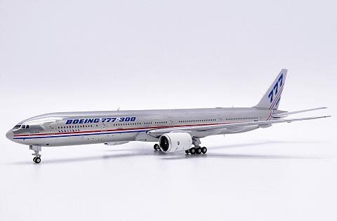    Boeing 777-300