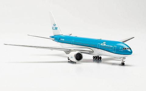    Boeing 777-200