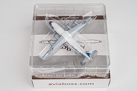 Коробка от модели самолета Ан-10 фирмы АвиаБосс