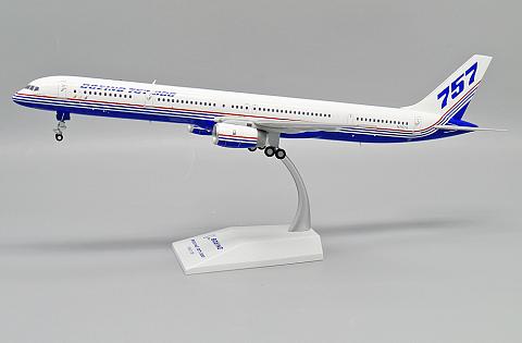 Модель самолета  Boeing 757-300