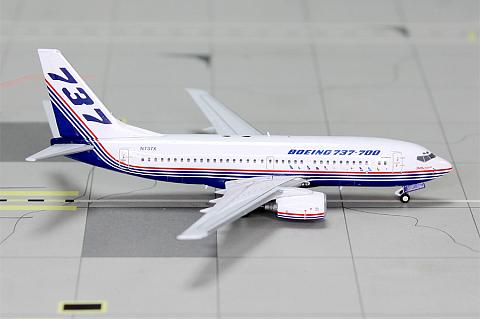 Boeing 737-700