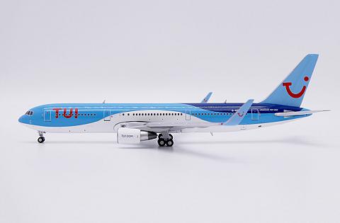 Модель самолета Boeing 767-300ER Модель самолета Boeing 767-300ER