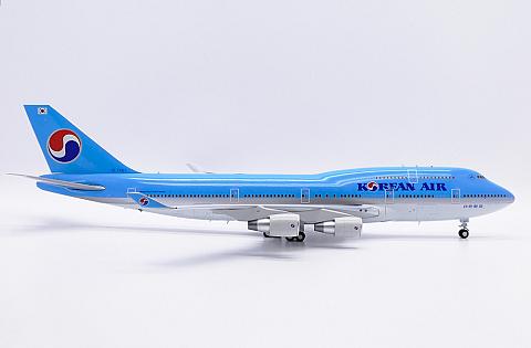 Boeing 747-400