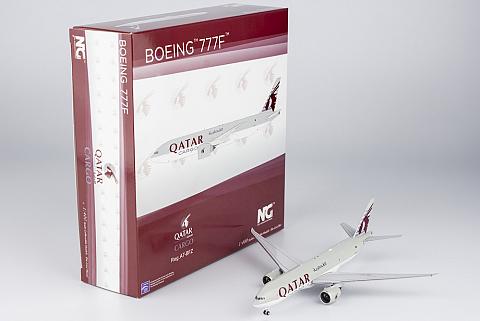 Модель самолета Boeing 777F Модель самолета Boeing 777F