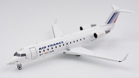 Модель самолета Bombardier CRJ-100ER Модель самолета Bombardier CRJ-100ER