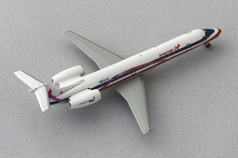������������� ������ �������� Embraer ERJ-145 ����� �����