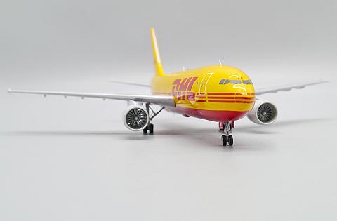 Модель самолета Airbus A300-600RF Модель самолета Airbus A300-600RF