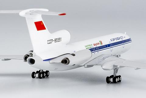 Модель самолета Туполев Ту-154Б-2 Модель самолета Туполев Ту-154Б-2