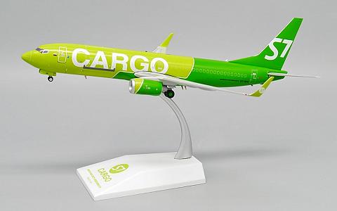 Модель самолета Boeing 737-800BCF Модель самолета Boeing 737-800BCF