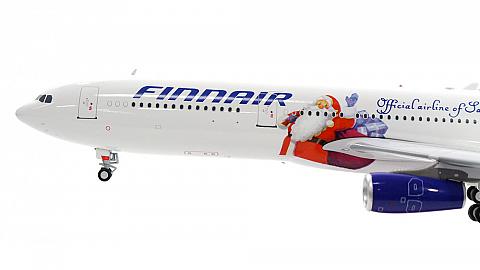    Airbus A340-300 "Santa Claus"