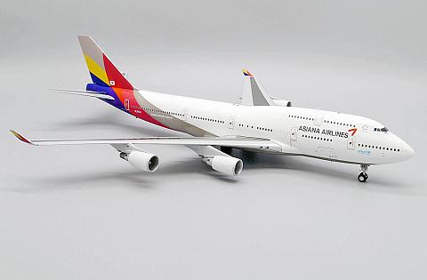 Boeing 747-400M