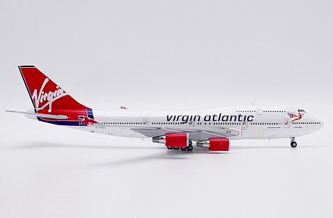 Boeing 747-400