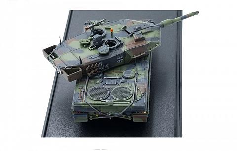 Модель самолета Танк Leopard 2A5 Модель самолета Танк Leopard 2A5