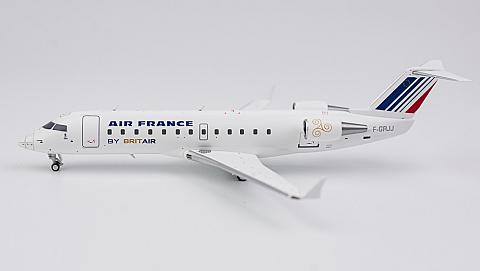 Модель самолета Bombardier CRJ-100ER Модель самолета Bombardier CRJ-100ER