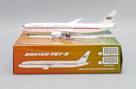 Модель самолета  Boeing 787-9